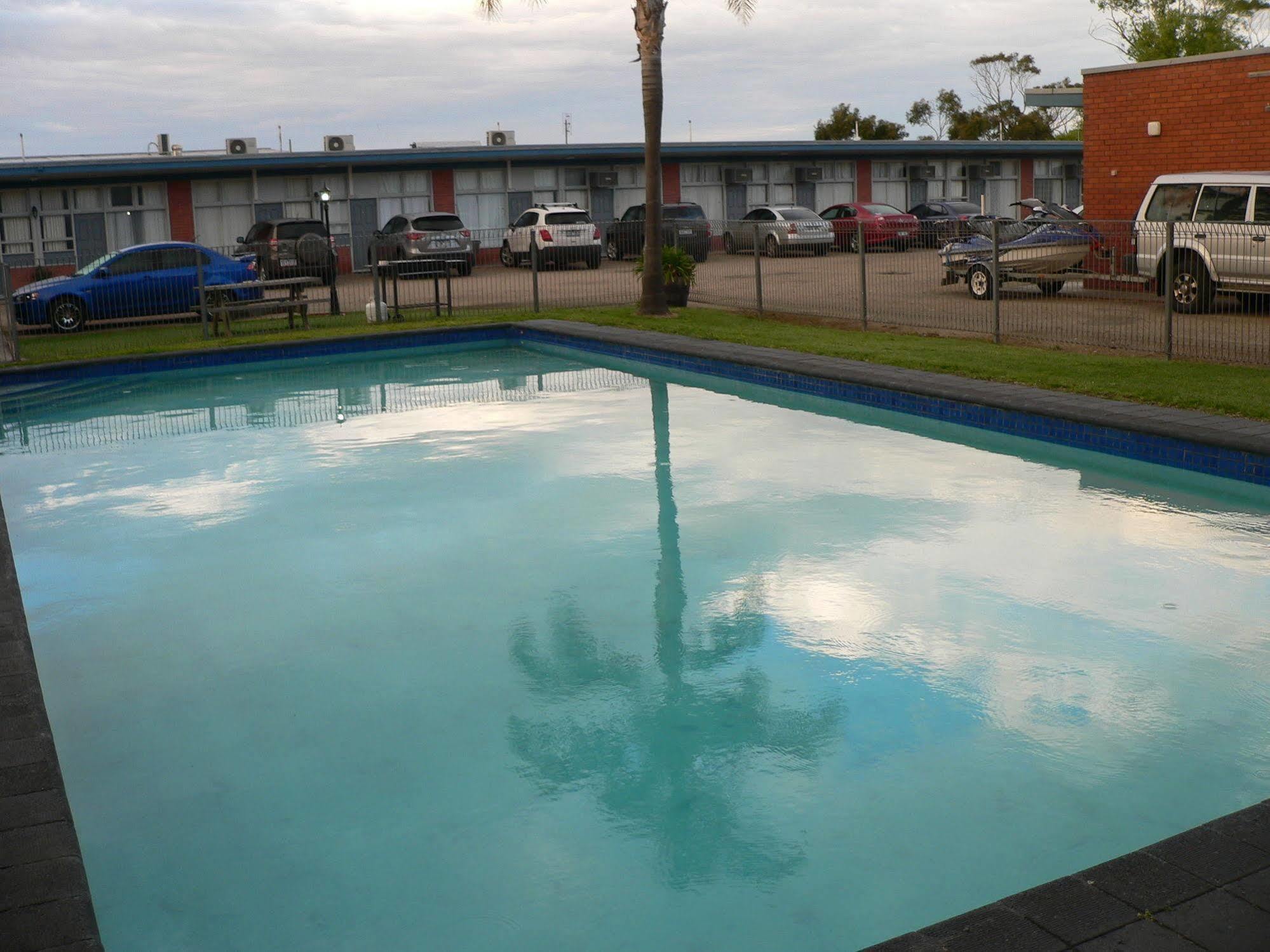 Ship Inn Motel Yarram Extérieur photo