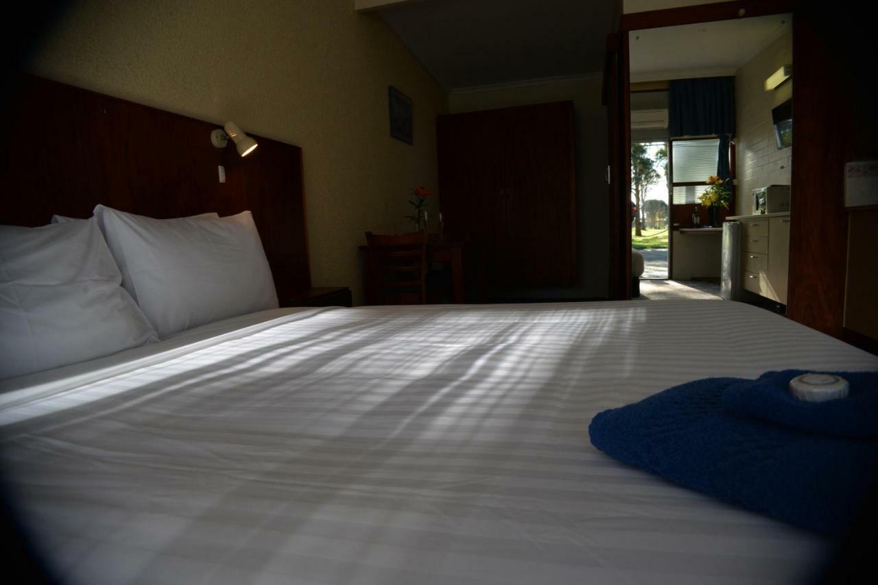 Ship Inn Motel Yarram Extérieur photo
